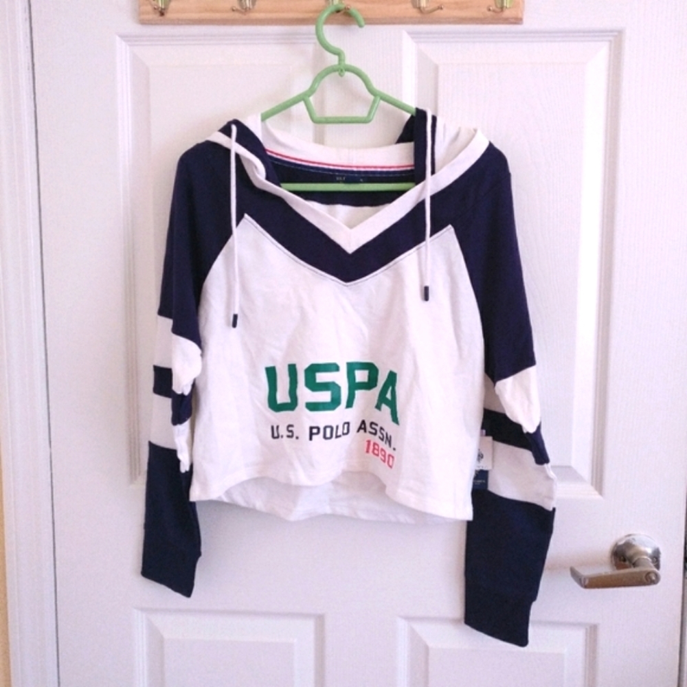 Cropped Collegiate V Neck Hoodie Top